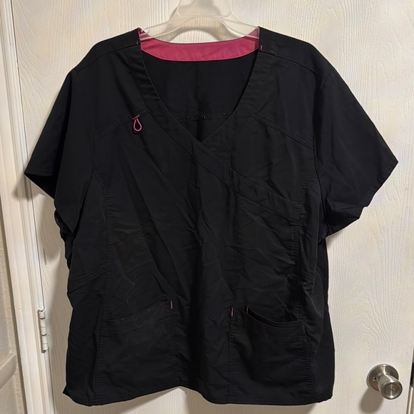 Women’s Black Scrub Top 3XL Nurse 2 Front Pockets V-Neck Short Sleeve Healthcare - Picture 1 of 10